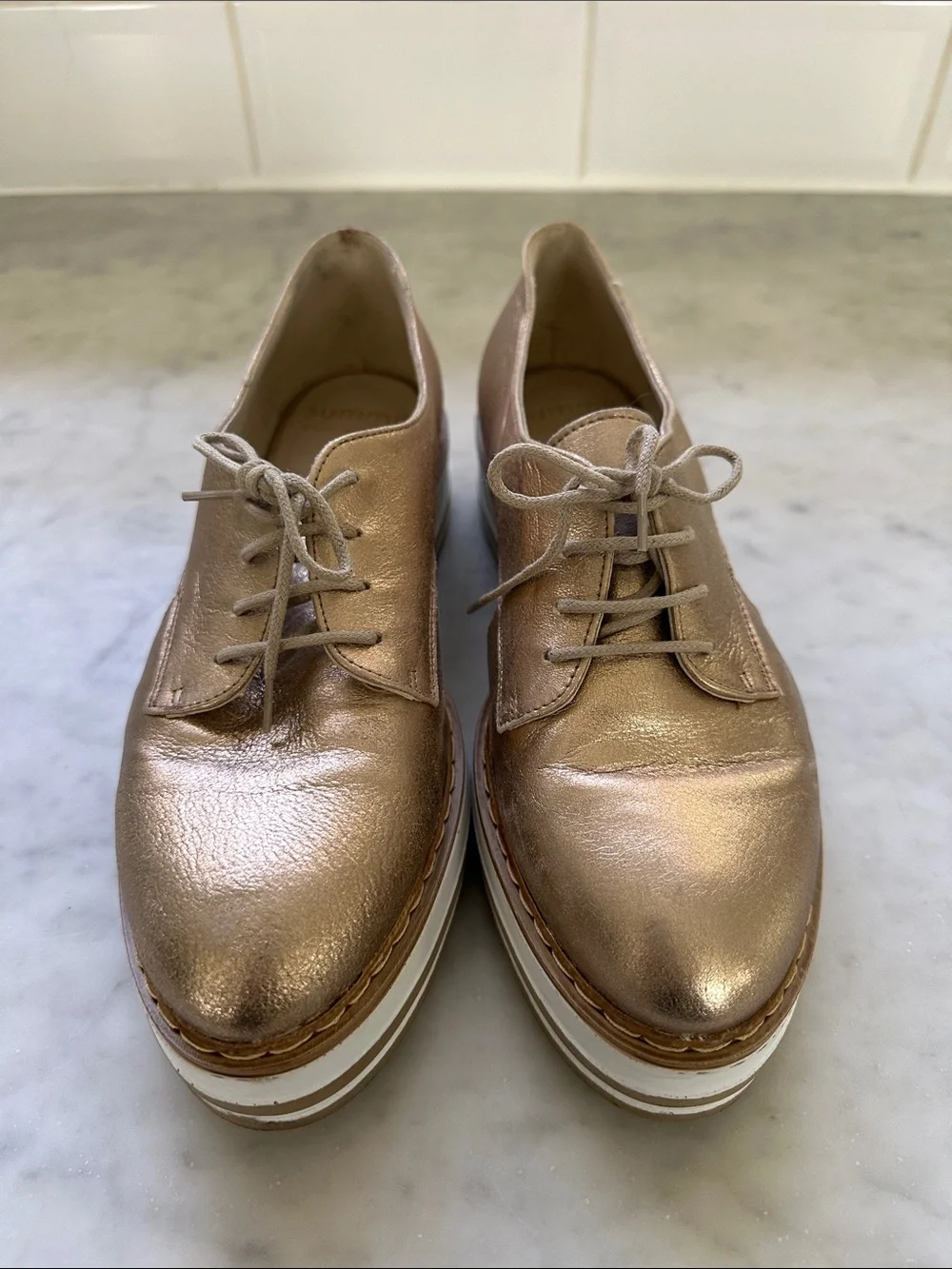 Summit by White Mountain Belinda Metallic Gold Platform Oxford Shoes 37- Women's